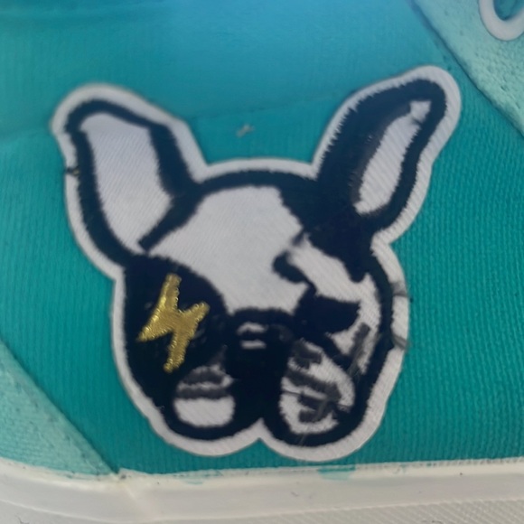 Hand-painted high top sneakers in Tiffany’s blue - Picture 3 of 3